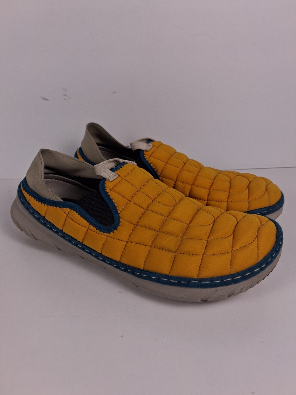 Merrell Hut Moc Shoes Mens 9 Quilted Slip On Camping Cabin Lightweight Travel